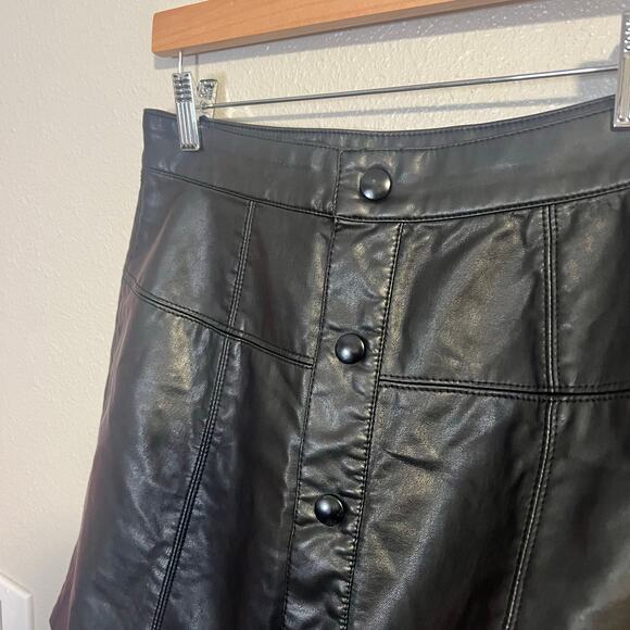 Free People Maisie Vegan Leather Mini Skirt Black Size 6 - Picture 3 of 6